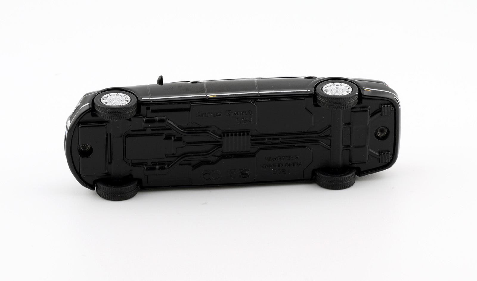 XCartoys Aurus Senat Limousine bottom 
